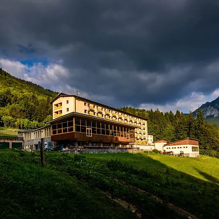 Boboty Hotel 3*