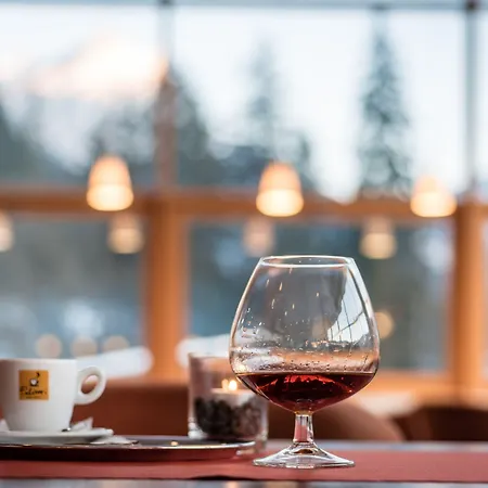 Boboty فندق زيلينا